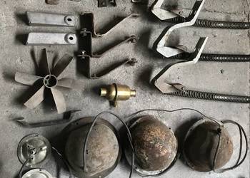 Szybka trójkątna w drzwiach Syrena 105