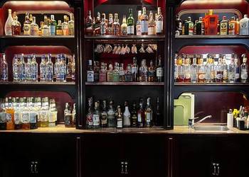 Bar drewniany – solidna zabudowa barowa | OKAZJA