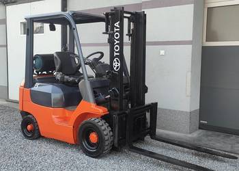 Wózek widłowy Toyota 7FG15 1.5T Lpg Przesuw Książka Udt