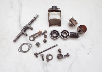 Komplet Zawory Zawór Wydechowy Suzuki RM 250 2T J115 96-00r