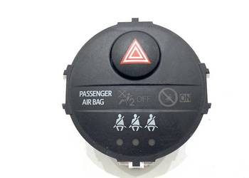 WŁĄCZNIK ŚWIATEŁ AWARYJNYCH TOYOTA YARIS III 839500D100 PRZYCISK