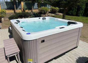 Jacuzzi 5-osobowe - darmowy montaż - 40 dysz - pokrywa termiczna