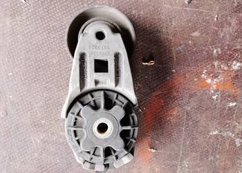 Automatyczny napinacz paska