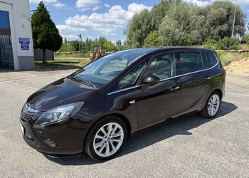 Opel Zafira 2.0 DIESEL 7 Osobowa Nawigacja Kamera Ledy BiXenon Radar FULL