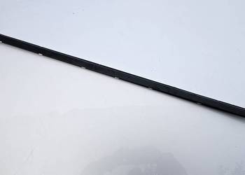 Listwa szyby prawy przód mercedes w203 coupe