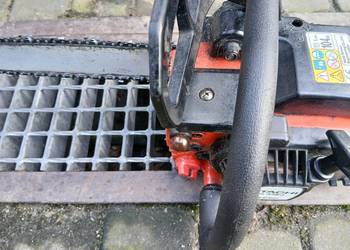 Pila spalinowa Hitachi