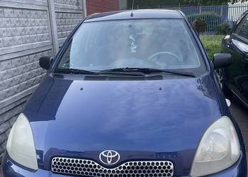 Toyota yaris 2000 / klimatyzacja / niski przebieg/wymieniony rozrząd