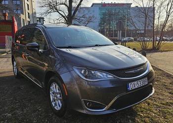 Chrysler Pacifica 2018 Touring L — 3.6 |7 osób | Serwis MOPAR '25
