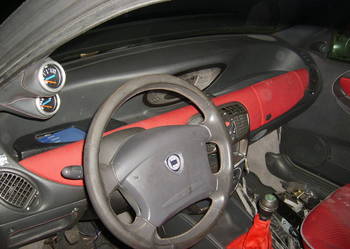 Lancia Ypsilon sportowa na części