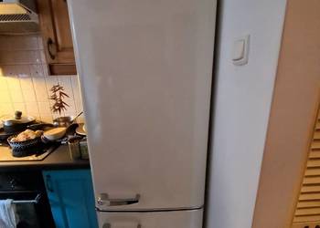 Lodówka Amica retro