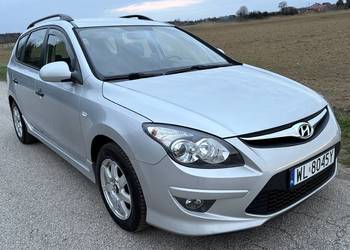 HYUNDAI i30 CW Kombi Benzyna Bezwypadkowy FILM