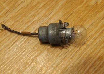 IŻ 49, 56 OPRAWKA ŻARÓWKI , ORYGINAŁ