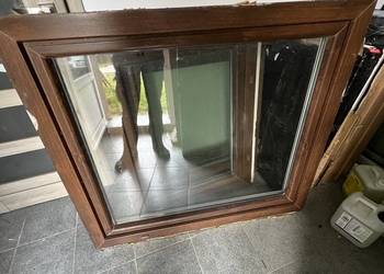 Okno 118 x 105wys PCV orzech