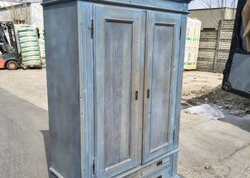 Szafa w stylu vintage