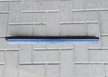 VW PASSAT B7 LISTWA DRZWI PRAWY PRZÓD PRAWA 3AA854950A