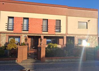 Sprzedam duzy piekny dom