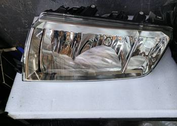 Reflektor lewy przód skoda Fabia II