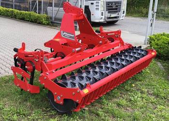 Kverneland Access + 3,0m agregat uprawowy na nabudowy z siewnikiem