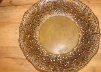 ażurowy mosiężny koszyk