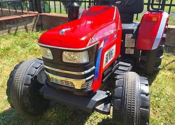 Traktor na akumulator