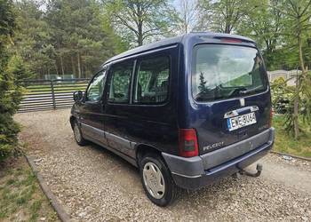 Peugeot partner 1.9d hak klima 5 osobowy