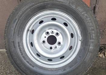 225/70 R15 C Michelin Agilis