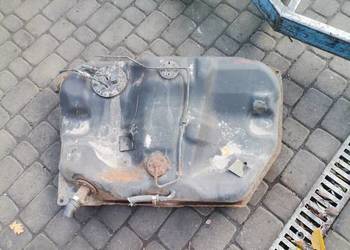 ZBIORNIK PALIWA BAK TOYOTA COROLLA E11 HATCHBACK BENZYNA