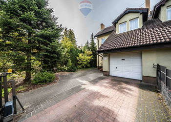 ZADBANY i DOGODNIE POŁOŻONY DOM NA PODOLANACH