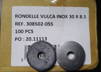 Podkładki uszczelniające INOX z EPDM 30x8,5 CENA ZA KARTONIK