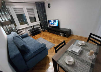 Wynajmę bezpośrednio dwupokojowe mieszkanie o powierzchni 40m2 w doskonałe… Wynajmę bezpośrednio dwupokojowe mieszkanie o powierzchni 40m2 w doskonałe…