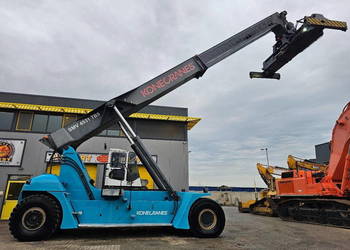 Dzwig do przemieszczania kontenerow portowych