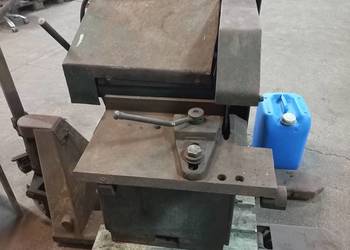 Przecinarka piła tarczowa ścierna do cięcia metalu