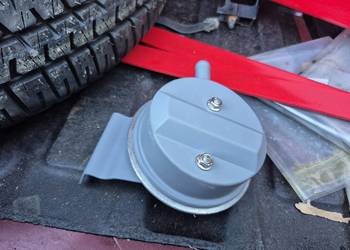 Peugeot 504 coupe cabrio regulator ciśnienia paliwa