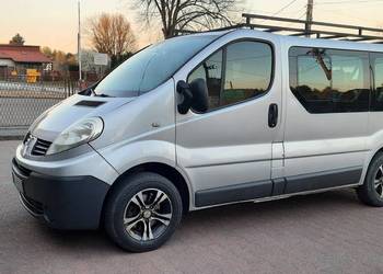 Renault trafic 2.0 cdti 9 osobowy 140km*klimatyzacja