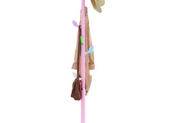 Stojący wieszak na płaszcze różowy 172 cm malowane żelazo WM-377090