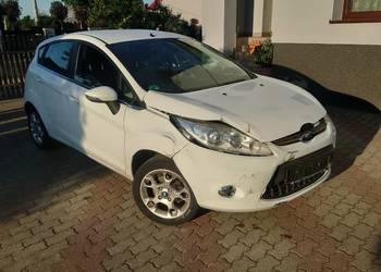 Ford fiesta 1.25 benzyna titanium mały przebieg