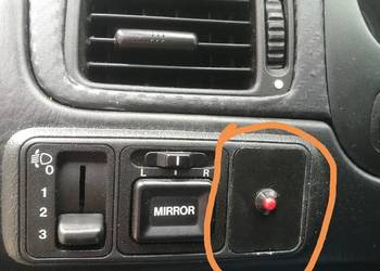Zaślepka z lampką czerwoną na kabelku Honda Civic VI