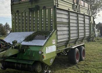 Przyczepa samozbierająca Claas Sprint 445s