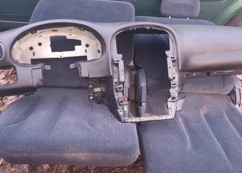 Chrysler Voyager 01-07 Dodge Grand Caravan deska rozdzielcza kokpit ticerka