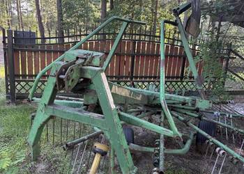 Zgrabiarka karuzelowa Stoll R415 ds