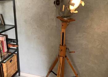 Lampa zabytek teatralno filmowy PRL lampa podłogowa