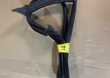 8T8833708C uszczelka drzwi audi a5 8t lift sportback
