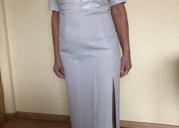 Sukienka wieczorowa na imprezy długa