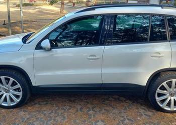 VW Tiguan I 2.0 iguan 2010r Biały /Czarne Wnętrze / Klima / Nawigacja