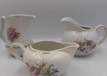 Porcelanowe mleczniki/dzbanuszki niemieckie sygnowane.
