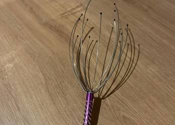 Nowy masażer do skóry głowy