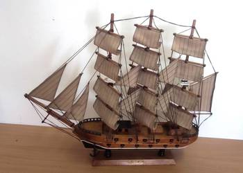 Obserwuj Model żaglowca Mayflower – ręcznie wykonany, drewniany