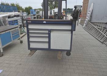 mobilny stół warsztatowy,stół roboczy na kólkach imadło