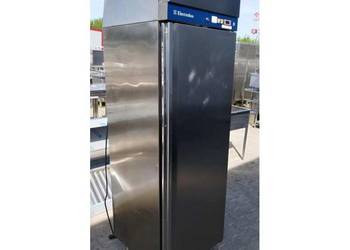 Szafa Chłodnicza -- ELECTROLUX - 60/67/204 cm - MC.393.O