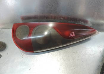 TOYOTA YARIS 1 VERSO LAMPA PRAWY TYŁ